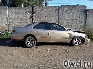 Битый автомобиль Toyota Camry